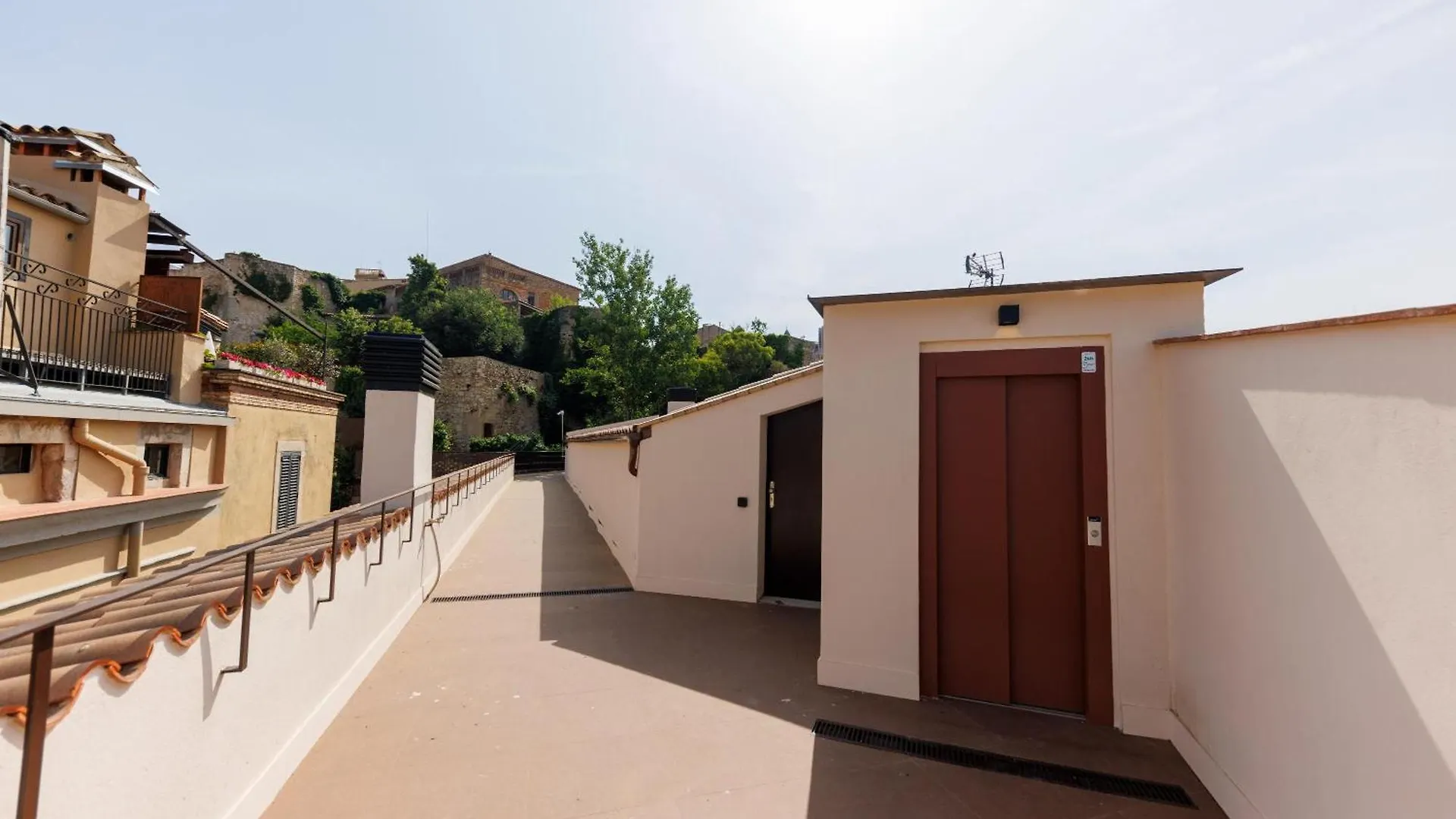 ז'ירונה Bravissimo Vivaldi 2B, Monthly Apartment