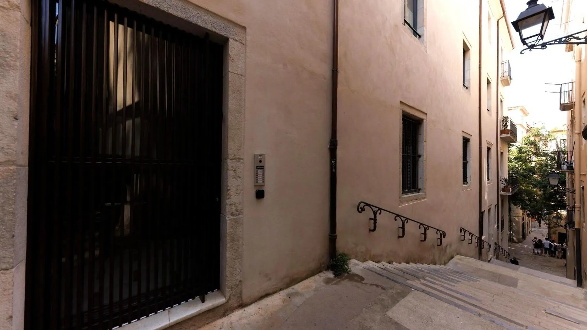 Bravissimo Vivaldi 2B, Monthly Apartment Girona