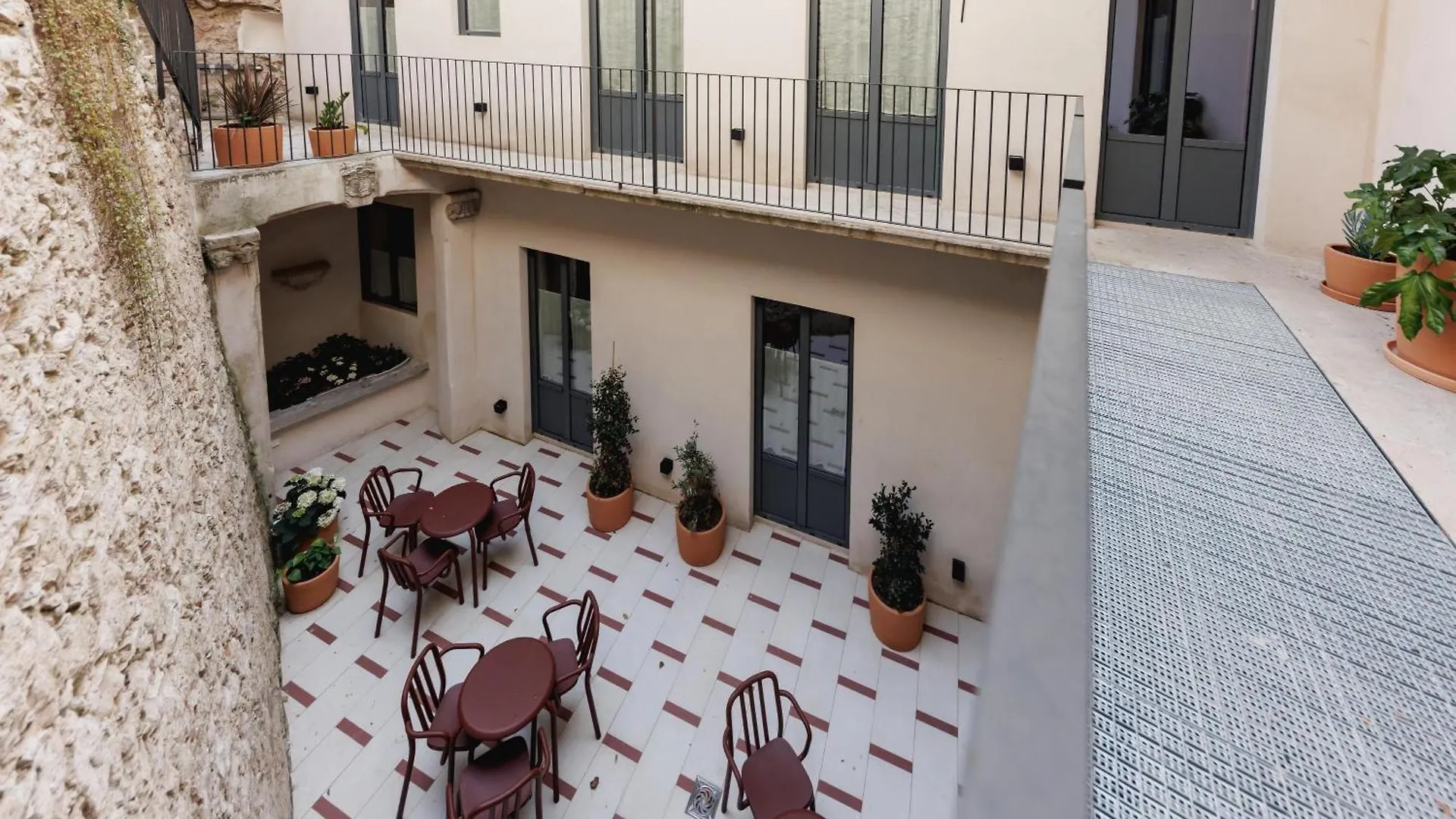 Bravissimo Vivaldi 2B, Monthly Apartment Girona